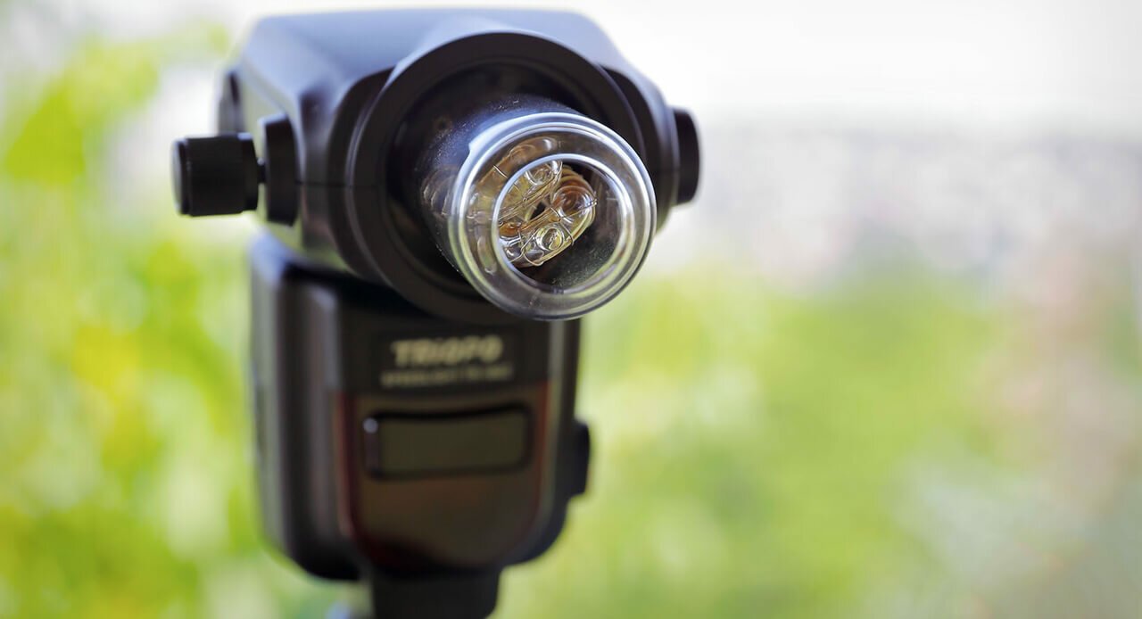 Вспышки для фотоаппаратов совместимые с Nikon в Магнитогорске